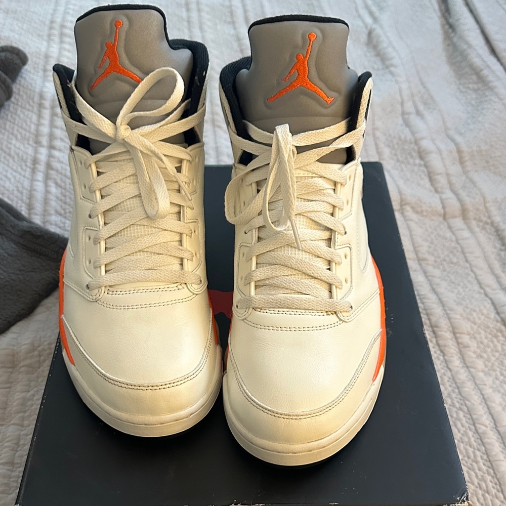 Jordan shattered backboard 5’s
